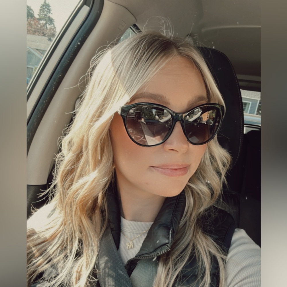 Meet your Posher, Marissa